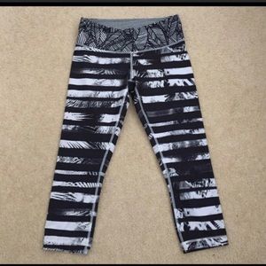 Lululemon cropped pants size 8